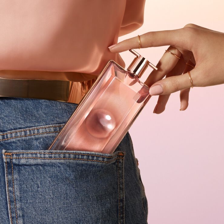 عطر إيدول أورا