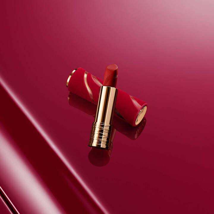 أحمر شفاه لابسولو روج إينتيمات